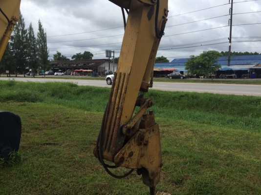 รถขุด PC60-3 มีหัวกระแทก มีบุ้งกี มีเอกสารอินวอยล์