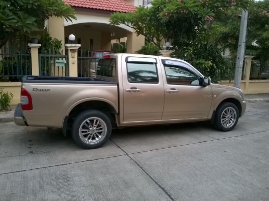 D-MAX CAB 4 2.5 COMMONRIAL 2005 SLX ABS D-MAX CAB 4 2.5 COMMONRIAL 2005 SLX ABS