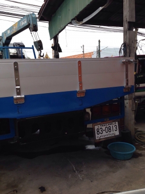 ต้องการขายรถบรรทุก 10 ล้อ mitsubishi ติดเครนยาว 7 เมตร เครน 3 ตัน สภาพ 90\% เอกสารพร้อมโอน