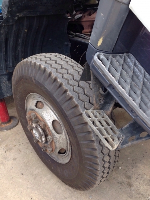 ต้องการขายรถบรรทุก 10 ล้อ mitsubishi ติดเครนยาว 7 เมตร เครน 3 ตัน สภาพ 90\% เอกสารพร้อมโอน