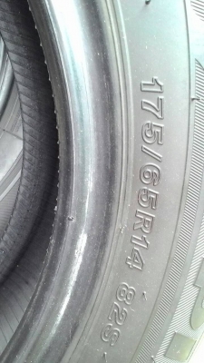 175/65R14 BRIDGESTONE ปี13 มี 2 เส้น tel.081-427-3941 175/65R14 BRIDGESTONE ปี13 มี 2 เส้น tel.081-427-3941
