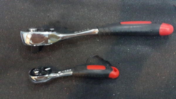 ชุดประแจบล๊อค 82 ชิ่น คุณภาพสูงจากไต้หวัน มีติดรถไว้ชุดเดียวครบทุกอย่าง