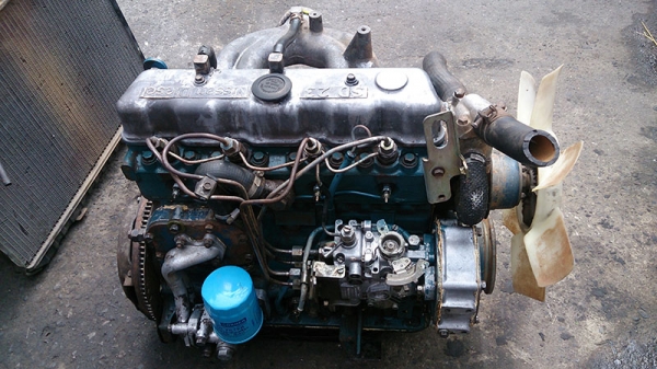 ขายเครื่องยนต์ดีเซลนิสสัน SD23 พร้อมใช้