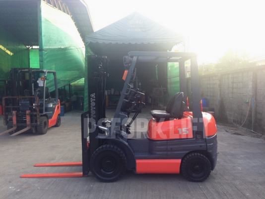 ขายฟอร์คลิฟท์ โตโยต้า 6FD15 เสาสูง 3 ม. จากประเทศญี่ปุ่น