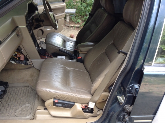 เบาะ volvo S90 960 หนังแท้ปรับไฟฟ้าสีเบจคู่ละ 4500 บาท