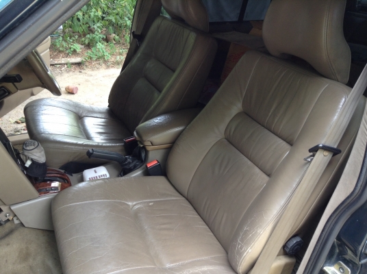 เบาะ volvo S90 960 หนังแท้ปรับไฟฟ้าสีเบจคู่ละ 4500 บาท
