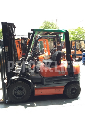 ขายฟอร์คลิฟท์ โตโยต้า 6FG20 เสาสูง 3.5 ม. จากประเทศญี่ปุ่น