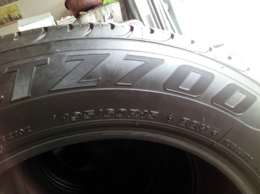 195/60R15 FIRESTONE TZ 700 ปี2013 ชุด 4 เส้น tel.081-427-3941 195/60R15 FIRESTONE TZ 700 ปี2013 ชุด 4 เส้น tel.081-427-3941