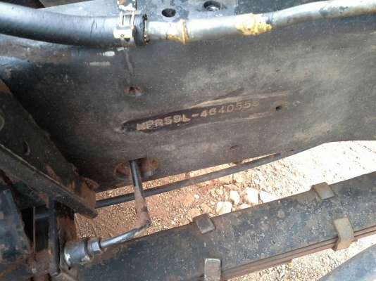 ISUZU NPR59L 115 เกียร์ยาวหัวยกได้ กะบะยาว 4.3 เมตร