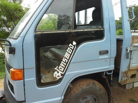 ISUZU NPR59L 115 เกียร์ยาวหัวยกได้ กะบะยาว 4.3 เมตร