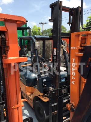 ขายฟอร์คลิฟท์ โตโยต้า 7FD15 เสาสูง 4 ม. จากประเทศญี่ปุ่น