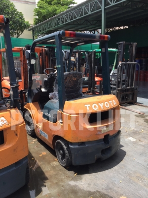 ขายฟอร์คลิฟท์ โตโยต้า 7FD18 เสาสูง 3 ม. จากประเทศญี่ปุ่น ขายฟอร์คลิฟท์ โตโยต้า 7FD18 เสาสูง 3 ม. จากประเทศญี่ปุ่น