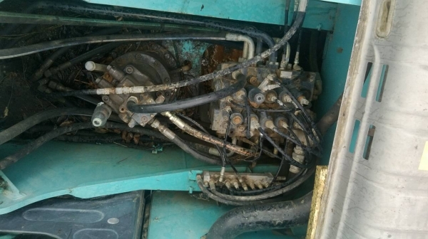 KOBELCO SK 200-8 YN11