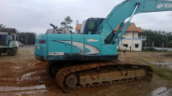 KOBELCO SK 200-8 YN11