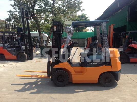 ขายฟอร์คลิฟท์ โตโยต้า 7FD25 เสาสูง 3 ม. จากประเทศญี่ปุ่น
