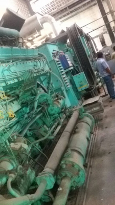 ขายเครื่องปั่นไฟ SACM AGO เครื่อง V 16 สูบ 1200 แรงม้า ไดของ UNELEC 1750 kva ขายรวม 2 เครื่อง ราคา 4000000