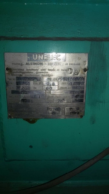 ขายเครื่องปั่นไฟ SACM AGO เครื่อง V 16 สูบ 1200 แรงม้า ไดของ UNELEC 1750 kva ขายรวม 2 เครื่อง ราคา 4000000