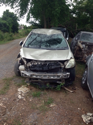 ซากวีออสเเยกขายอะไหลทั้งหมดเครื่องเกียรสมบูรณ์เล่มเเจ้งจอดมีอีกหลายรุ่นเก๋งเเละกระบะรับซื้อรถอุบัตเหตุทุกรุ่นครับ