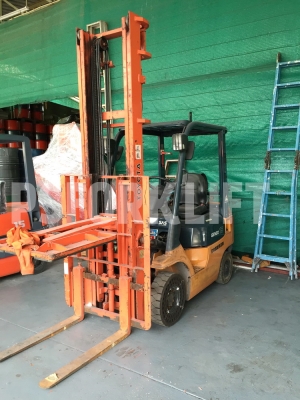 ขายฟอร์คลิฟท์ โตโยต้า 7FG15 เสาสูง 4.5 ม. จากประเทศญี่ปุ่น