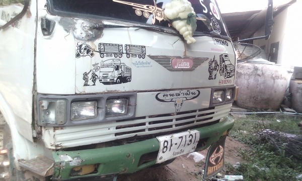 หกล้อ HiNO KM779 ดั้ม5คิว แอร์หนาว ช่วงล่าง FF รถสภาพพร้อมใช้งาน เล่มทะเบียนพร้อม