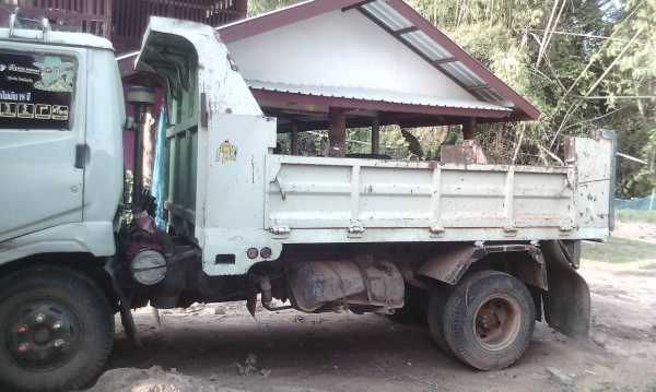 หกล้อ HiNO KM779 ดั้ม5คิว แอร์หนาว ช่วงล่าง FF รถสภาพพร้อมใช้งาน เล่มทะเบียนพร้อม