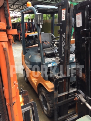 ขายฟอร์คลิฟท์ โตโยต้า 7FG15 เสาสูง 3 ม. จากประเทศญี่ปุ่น