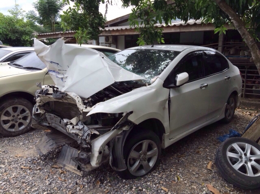 ซากซิดตี้ปี10โอนลอยบุคคลหรือเเยกเป็นอะไหลทั้งหมดมีอีกหลายรุ่นเก๋งเเละกระบะรับซื้อรถอุบัตเหตุทุกสภาพ