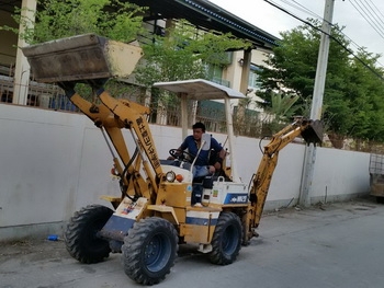 วีดีโอมาแล้วครับ รถหน้าตักหลังขุดล้อยาง KOMATSU WA20 (WHEEL LOADER)  เก่านอก ญี่ปุ่น