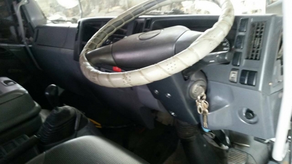 หัวลาาก อีซูซุ FTR 34 LZL 240 ปี53 สภาพเยี่ยม(นางฟ้า)สวยจัดเดิๅมทั้งคัน เล่มทะเบียนพร้อมโอน (ราคา 1,350,000บ) ต่อรอง