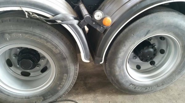 หัวลาาก อีซูซุ FTR 34 LZL 240 ปี53 สภาพเยี่ยม(นางฟ้า)สวยจัดเดิๅมทั้งคัน เล่มทะเบียนพร้อมโอน (ราคา 1,350,000บ) ต่อรอง