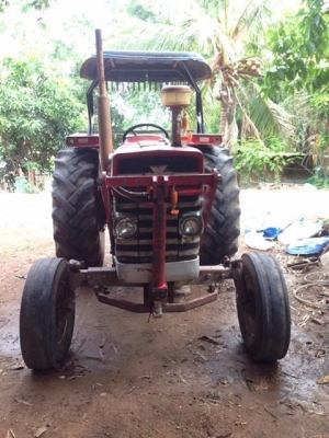 ขายด่วนครับ แมสซี่เฟอร์กูสัน 185 แรง พร้อมใบดันหน้ากับผาพรวน ของ CMT