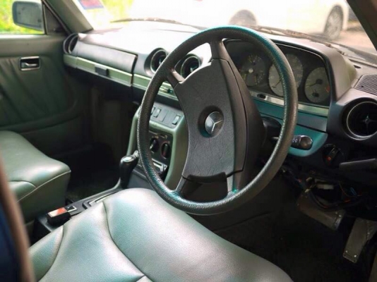 ขายโครตถูก!!! Benz w123 พร้อมทะเบียนแท้ขาดปี 51