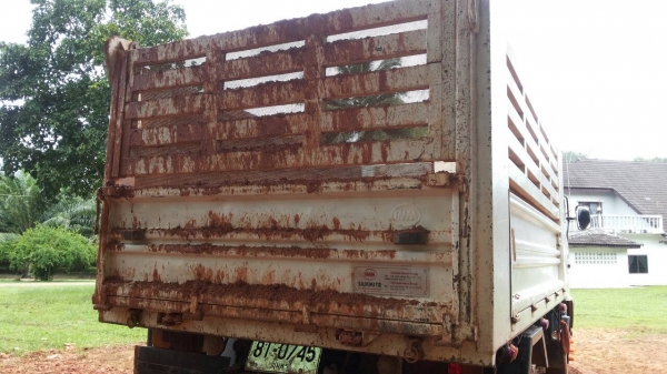 ขายดาวน์รถบรรทุก 6 ล้อดัมพ์ HINO FC9J 175 แรงม้าปี 2556 ขายดาวน์ 200000