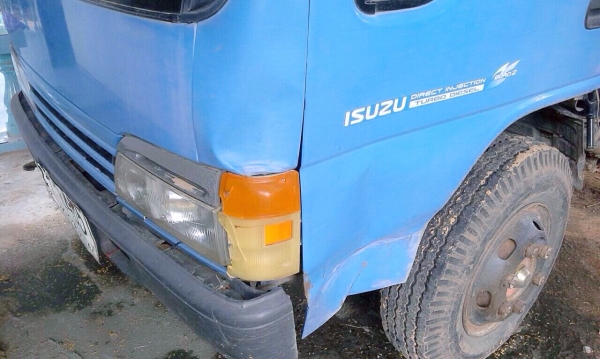ISUZU NKR EURO 130 HP 4HG1 ปี 46 หกล้อดั๊มพ์ กระบะดั๊มพ์เหล็ก 4 ตันความยาว 3.60 เมตรสภาพดีพร้อมบรรทุกพร้อมใช้งานได้เลย เครื่องยนต์แรงดีแห้งดีไม่มีแตกเยิ้ม ภายในเก๋งคอนโซบสวยครบ พวงมาลัยเพาเวอร์ ช่วงล่างแน่นคัชซีสวยไม่มีแตกบวม คานหน้ากับเฟืองท้ายใหญ่ 6 น็อ