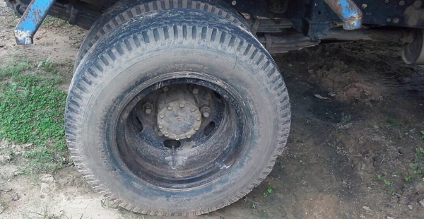 ISUZU NKR EURO 130 HP 4HG1 ปี 46 หกล้อดั๊มพ์ กระบะดั๊มพ์เหล็ก 4 ตันความยาว 3.60 เมตรสภาพดีพร้อมบรรทุกพร้อมใช้งานได้เลย เครื่องยนต์แรงดีแห้งดีไม่มีแตกเยิ้ม ภายในเก๋งคอนโซบสวยครบ พวงมาลัยเพาเวอร์ ช่วงล่างแน่นคัชซีสวยไม่มีแตกบวม คานหน้ากับเฟืองท้ายใหญ่ 6 น็อ