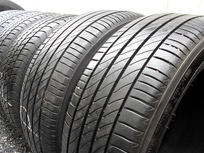 ขายยาง MICHELIN 3st ปี13 (1คู่) 205-55-16 ราคา 1,800 ขายยาง MICHELIN 3st ปี13 (1คู่) 205-55-16 ราคา 1,800