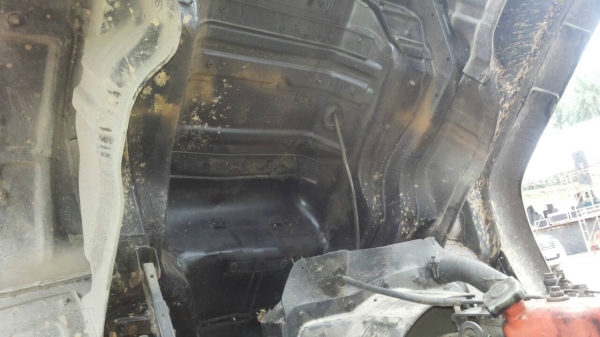 ขายรถบรรทุก 10 ล้อรั้วเพลาเดี่ยว ISUZU ROCKY 175 แรงม้า ราคา 600000