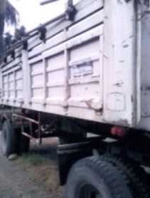 ขายด่วน ลูกพ่วง 2 คานดั๊มพ์ของอู่ ก้าวอุดม กระบะดั๊มพ์คอกเหล็กความยาว 6 เมตรสภาพดีพร้อมบรรทุกพร้อมใช้งานหนักได้เลยครับ พื้นเหล็กไม่ยุบไม่บุบ ฝาข้างเหล็ก 2 ข้างไม่มีผุกร่อน ช่วงล่างแน่นดีโครงคัชซีไม่มีบิดไม่มีแตก ไม่เคยล้ม ยาง 8 เส้นสภาพดีประมาณ 70\% พร้อมใ