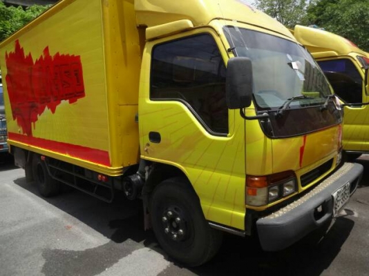 หกล้อ อีซูชุ NQR140โบว์อิเตอร์ รุ่นพิเศษ 4.30ม แคชชีใหญ่ สวยเดิมทุกคัน เล่มทะเบียน/โอน ราคา 525,000บ คุยได้ (ช่วงล้อต่อดั้ม)เหมาะมากๆ