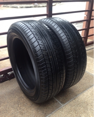 ยาง Yokohama 215 60 17 สิ้นปี12 ดอกเยอะ