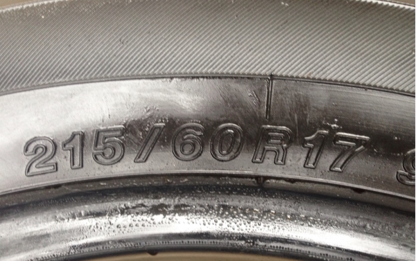 ยาง Yokohama 215 60 17 สิ้นปี12 ดอกเยอะ