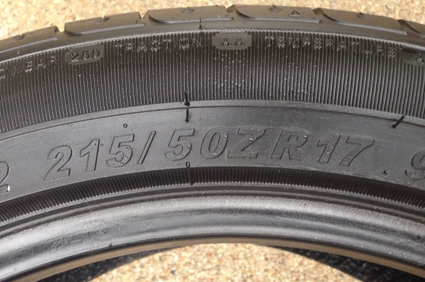 ยาง Deestone 215 50 17 สิ้นปี12 ดอกเยอะ ไม่มีปะ