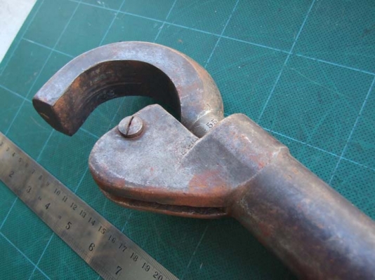 ที่ตัดท่องานเก่าตัวที่ 2  ตัดท่อขนาด 2"~2-1/2"