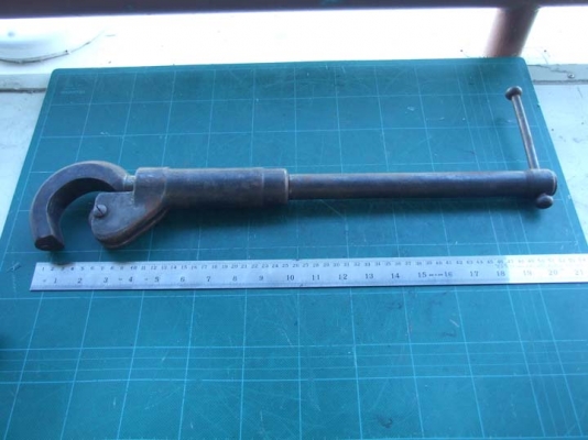 ที่ตัดท่องานเก่าตัวที่ 2  ตัดท่อขนาด 2"~2-1/2"