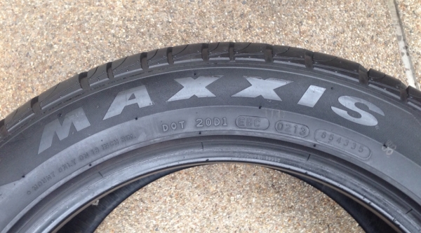 ยาง Maxxis 235 55 18 ปี13 จำนวน 2เส้น ดอกเต็ม ใช้ยาว