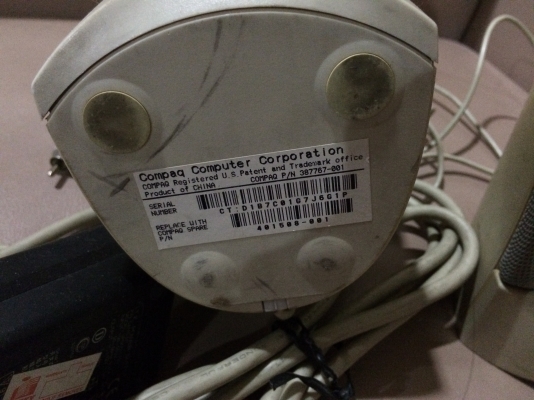 ลำโพง JBL มีเบสในตัว คุณภาพเสียงดี ใช้งานได้ปกติ ลำโพง JBL มีเบสในตัว คุณภาพเสียงดี ใช้งานได้ปกติ