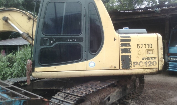 แม็คโฮ KOMATSU PC 120-6 สภาพเต็มไฟฟ้าครบ เล่มทะเบียนครบ (ราคา 890,000บ) ราคาคุยไดัครับ