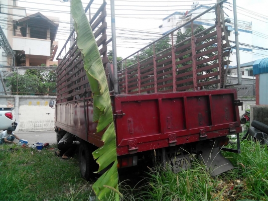 หกล้อ อีซูซุ NPR120แรง พ.เวอร์ ช่วงยาว5ม สภาพดีพร้อมใช้งาน ทะเบียนพร้อมโอน