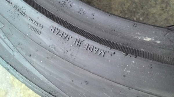 225/45R17 TOYO มี 2 เส้น tel.081-427-3941