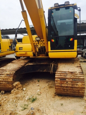 ขายด่วน!! Komatsu PC200-8MO 2,200 ชม.สภาพสวยค่ะ